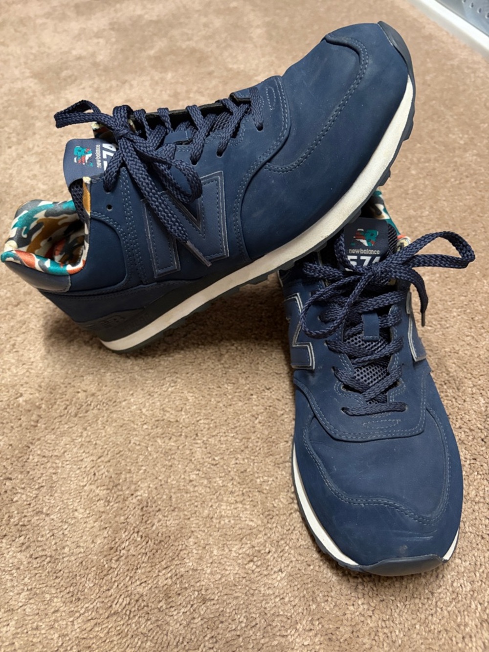 New Balance 574 Mens Navy Sneakers with Colorful Camo Liner